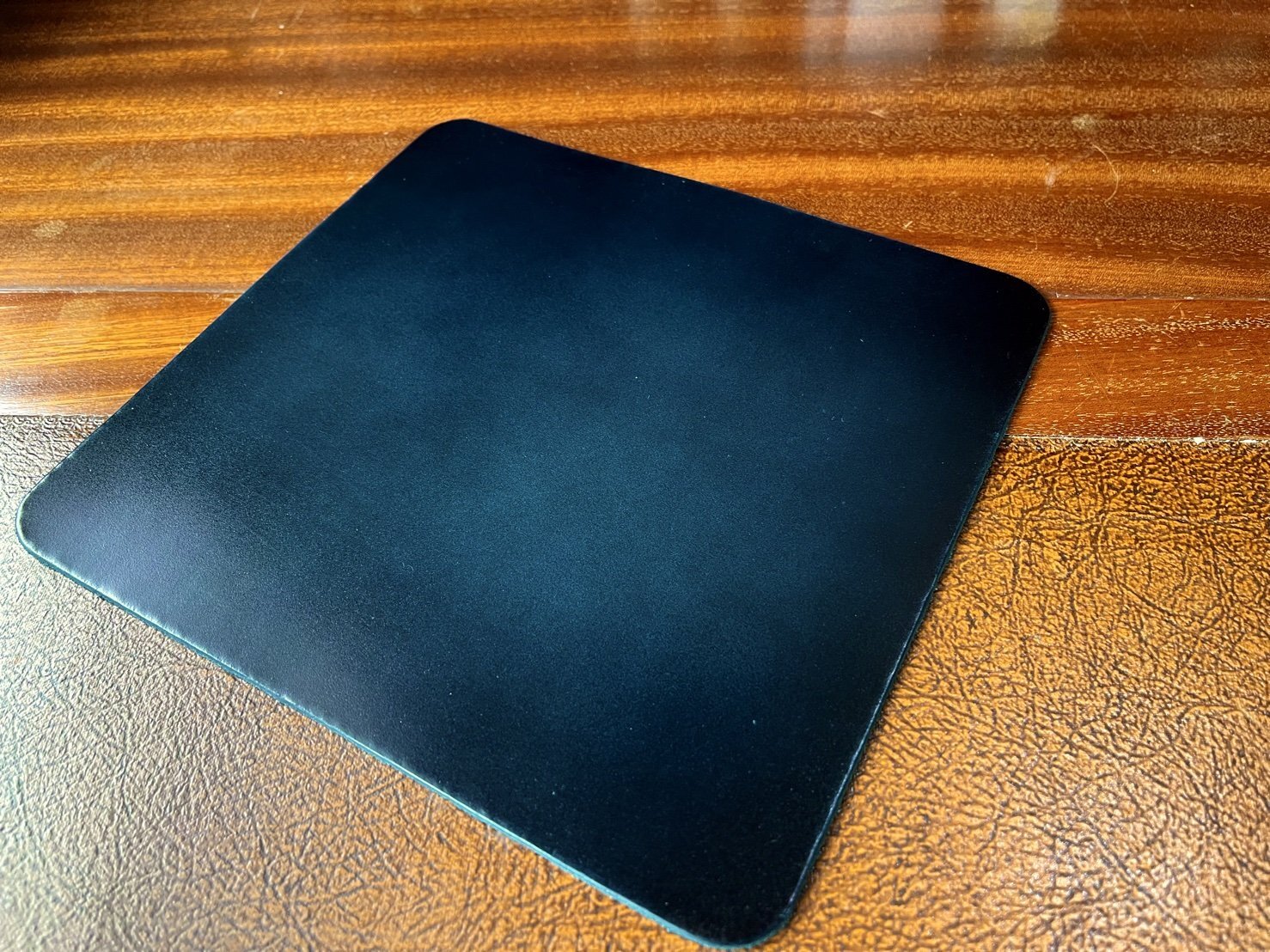 コードバン 青系ぼかし染め B