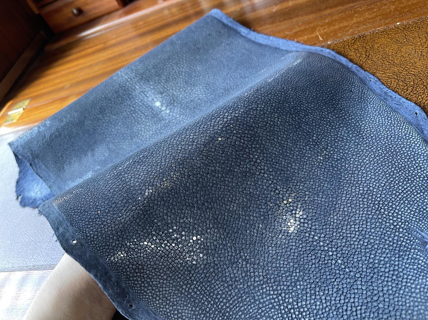 ガルーシャ 紺B スターマーク部分